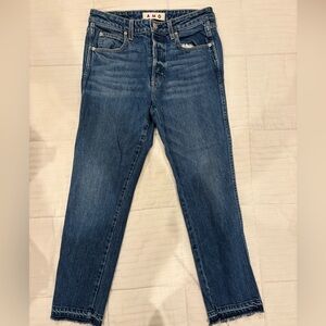 AMO Classic Blue Ankle Jeans
